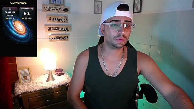 andders_ Live chatroom