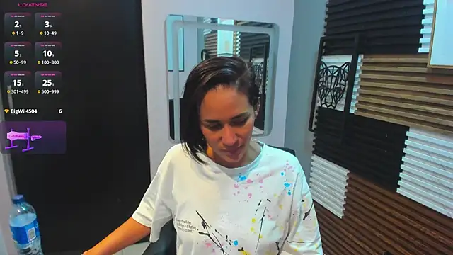 Scarleth-Foxx's Live XXX Chat