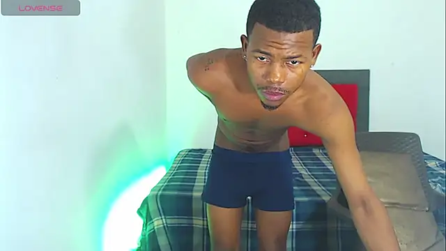 gregoryhoot Show in webcam