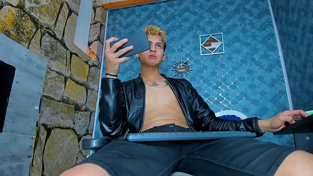 Axel_Romanov webcam show