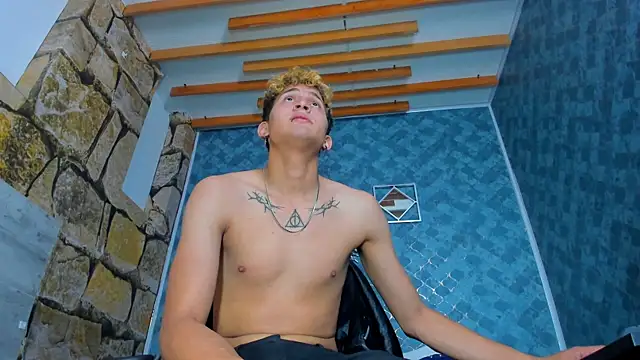 Axel_Romanov Webcamshow