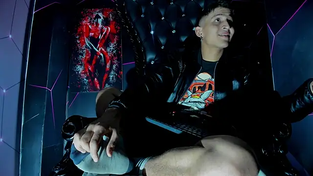 Show modela Axel_Romanov na web-kameri