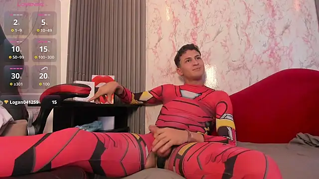 Axel_Romanov Show in webcam