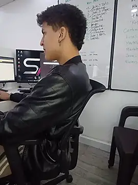 Axel_Romanov Pertunjukan Webcam
