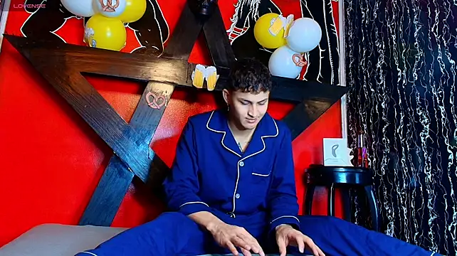 Axel_Romanov 网络视讯表演