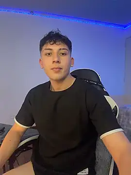 OLIVER_K 网络视讯表演