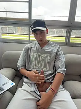 OLIVER_K Show Webcam