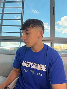 OLIVER_K webcam show