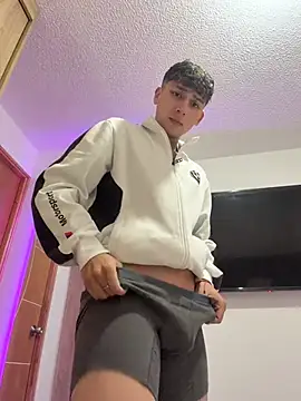 OLIVER_K Show in webcam