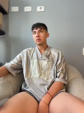 OLIVER_K webkamerás műsora