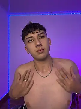 OLIVER_K Pertunjukan Webcam