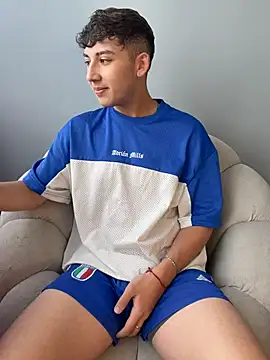 Show modela OLIVER_K na web-kameri