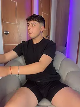 OLIVER_K Show in webcam
