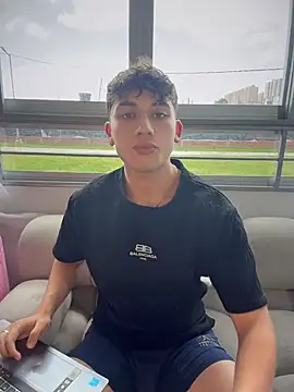 OLIVER_K 网络视讯表演