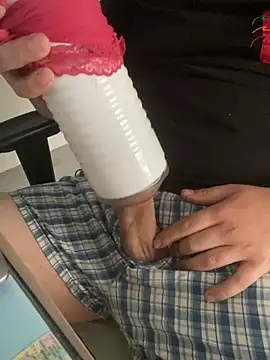 Bello268715's Webcam Show