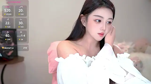 Moon-66 Chat XXX in diretta
