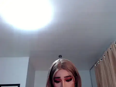 lavandermilk Pertunjukan Webcam
