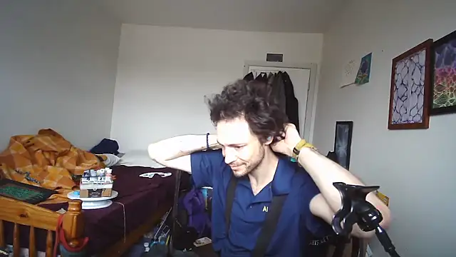 JohnnyMoves Webcamshow