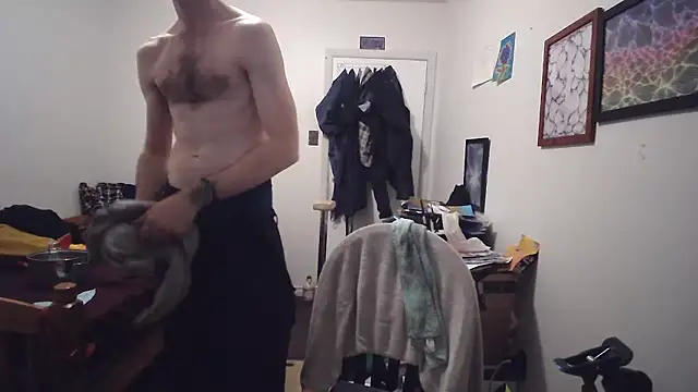 JohnnyMoves Show in webcam