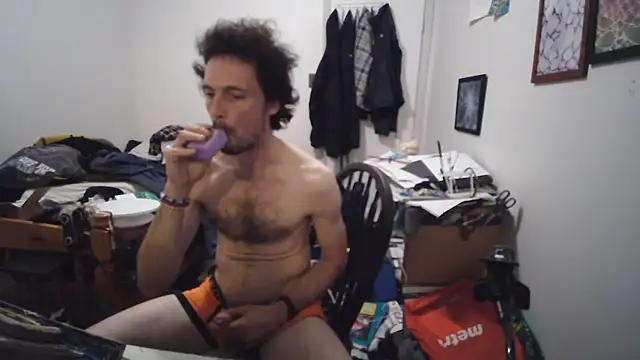 JohnnyMoves' Live XXX Chat