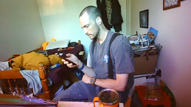 הופעת וובקאם של JohnnyMoves
