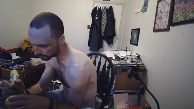 JohnnyMoves' Webcam Show
