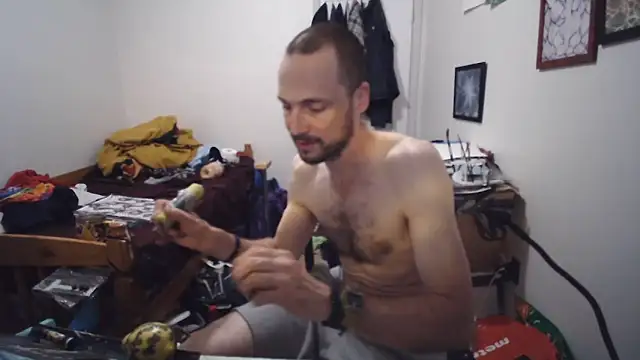 JohnnyMoves' Webcam Show