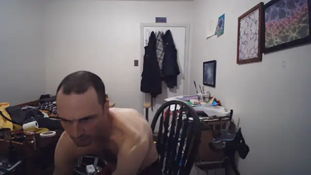 JohnnyMoves' Webcam Show