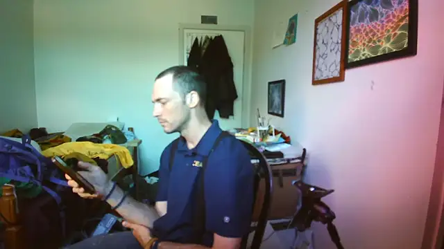 JohnnyMoves' Webcam Show