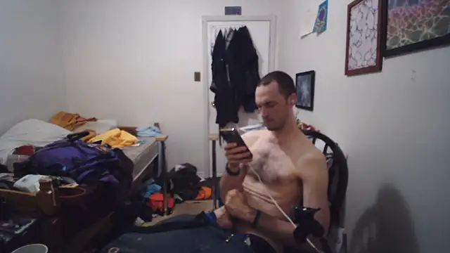 JohnnyMoves Show in webcam