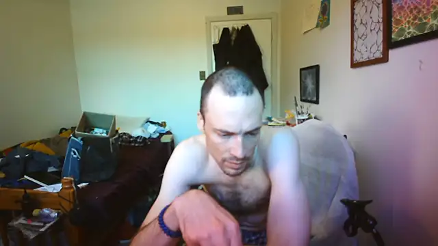 JohnnyMoves webkamerás műsora