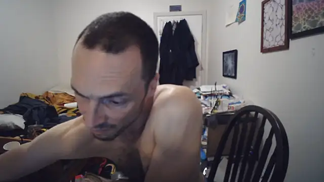 JohnnyMoves' Webcam Show