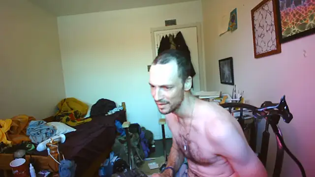 JohnnyMoves Show in webcam