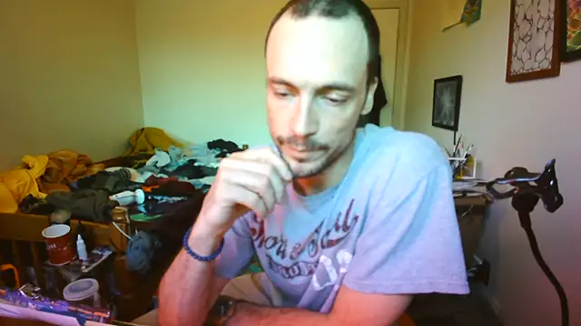 הופעת וובקאם של JohnnyMoves