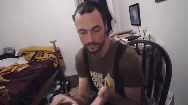 JohnnyMoves webkamerás műsora