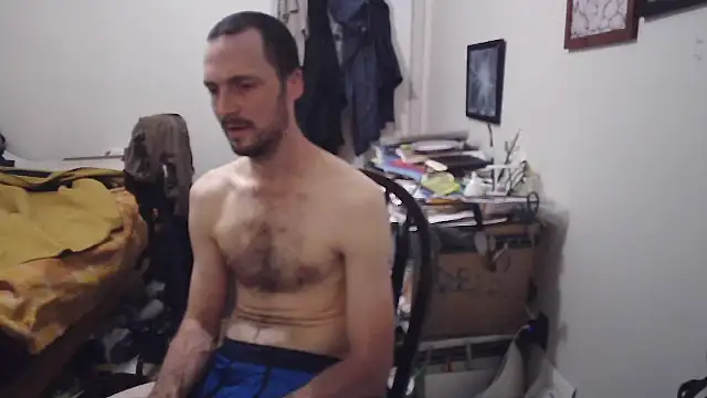 JohnnyMoves webkamerás műsora