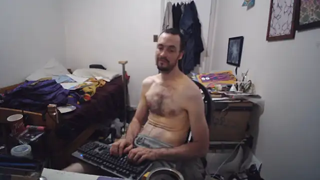 JohnnyMoves webkamerás műsora