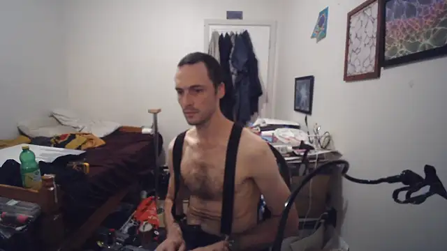 JohnnyMoves webkamerás műsora