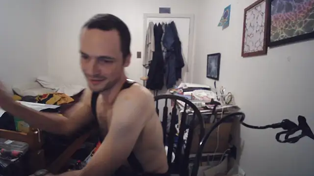 JohnnyMoves' Webcam Show