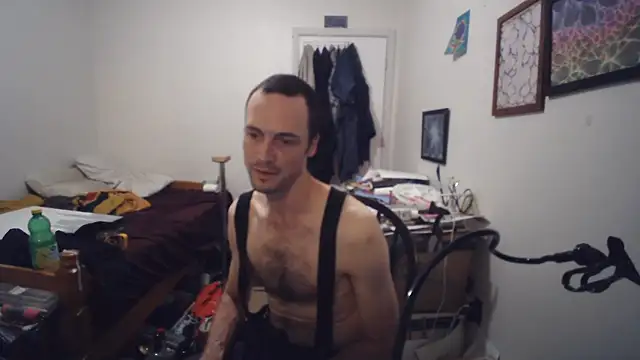 JohnnyMoves webkamerás műsora