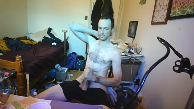 JohnnyMoves Show in webcam