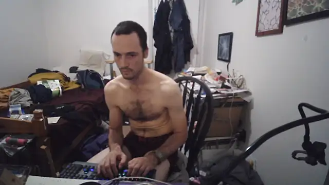 JohnnyMoves' Webcam Show