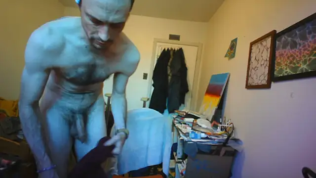 JohnnyMoves Show in webcam