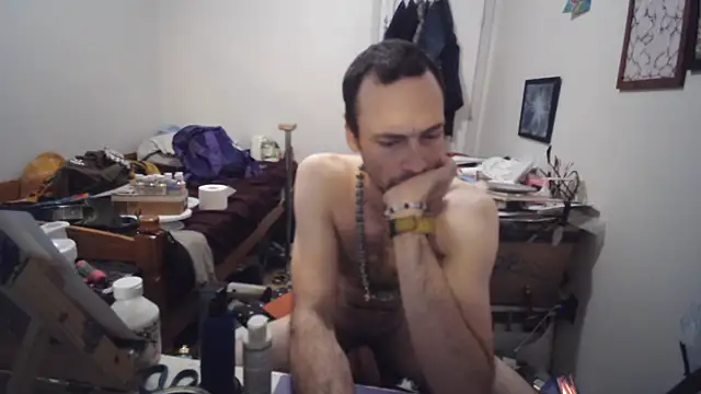 JohnnyMoves Show in webcam