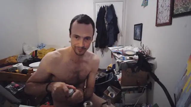 JohnnyMoves' Webcam Show