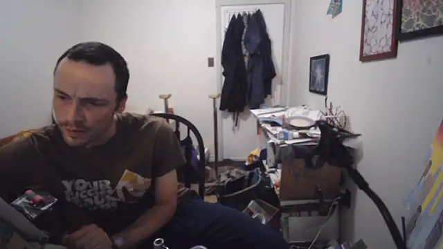 JohnnyMovesのウェブカメラショー