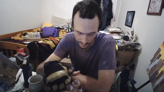 JohnnyMoves' Webcam Show