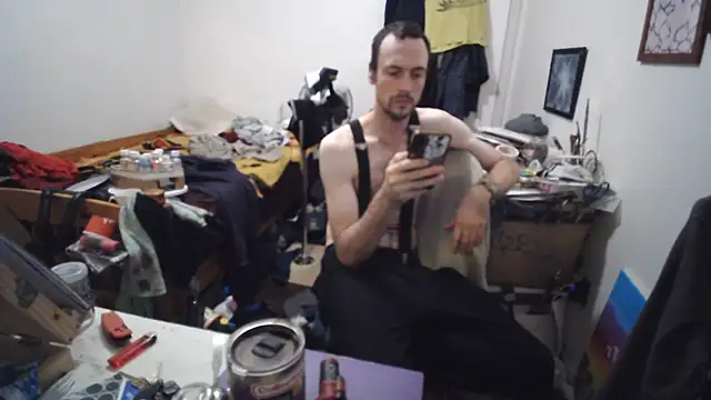 JohnnyMoves' Webcam Show