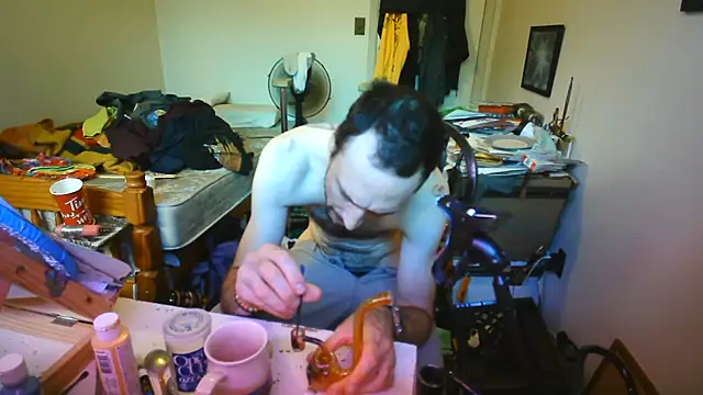 JohnnyMoves Show Webcam