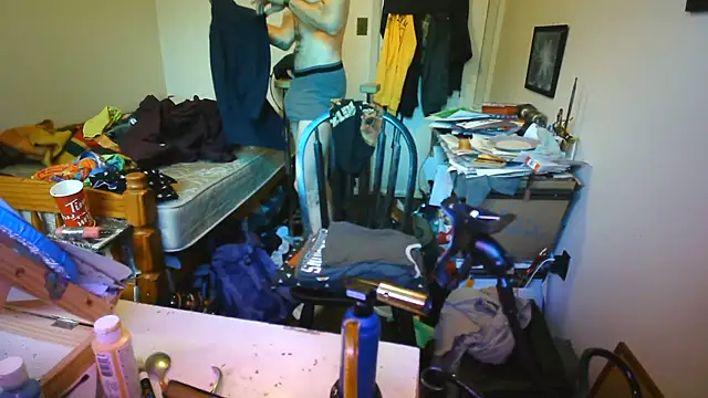 JohnnyMoves webcam show